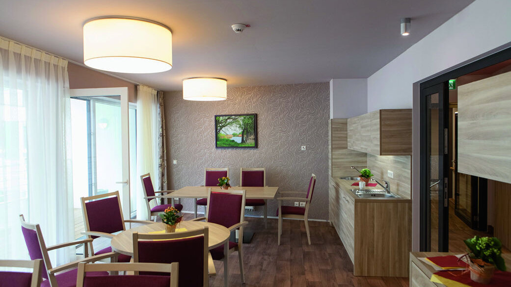 Dementia garden from KerVita seniors residence Personalised cleaning and disinfection technology